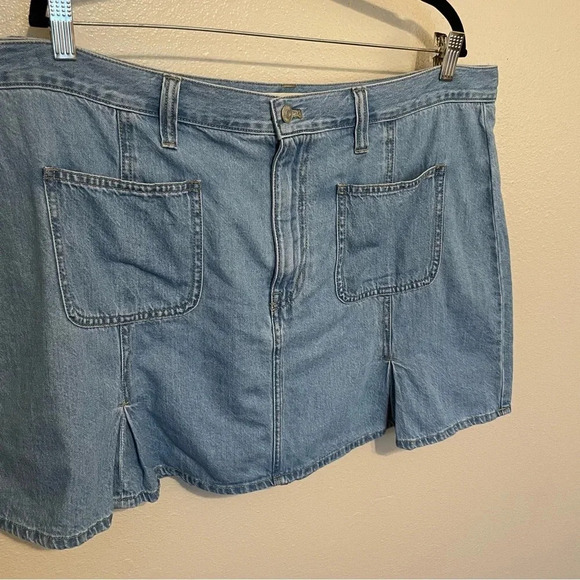 Madewell Pleated Denim Mini Skirt Size 33 Light Wash Denim Coastal Cowgirl - Picture 4 of 8